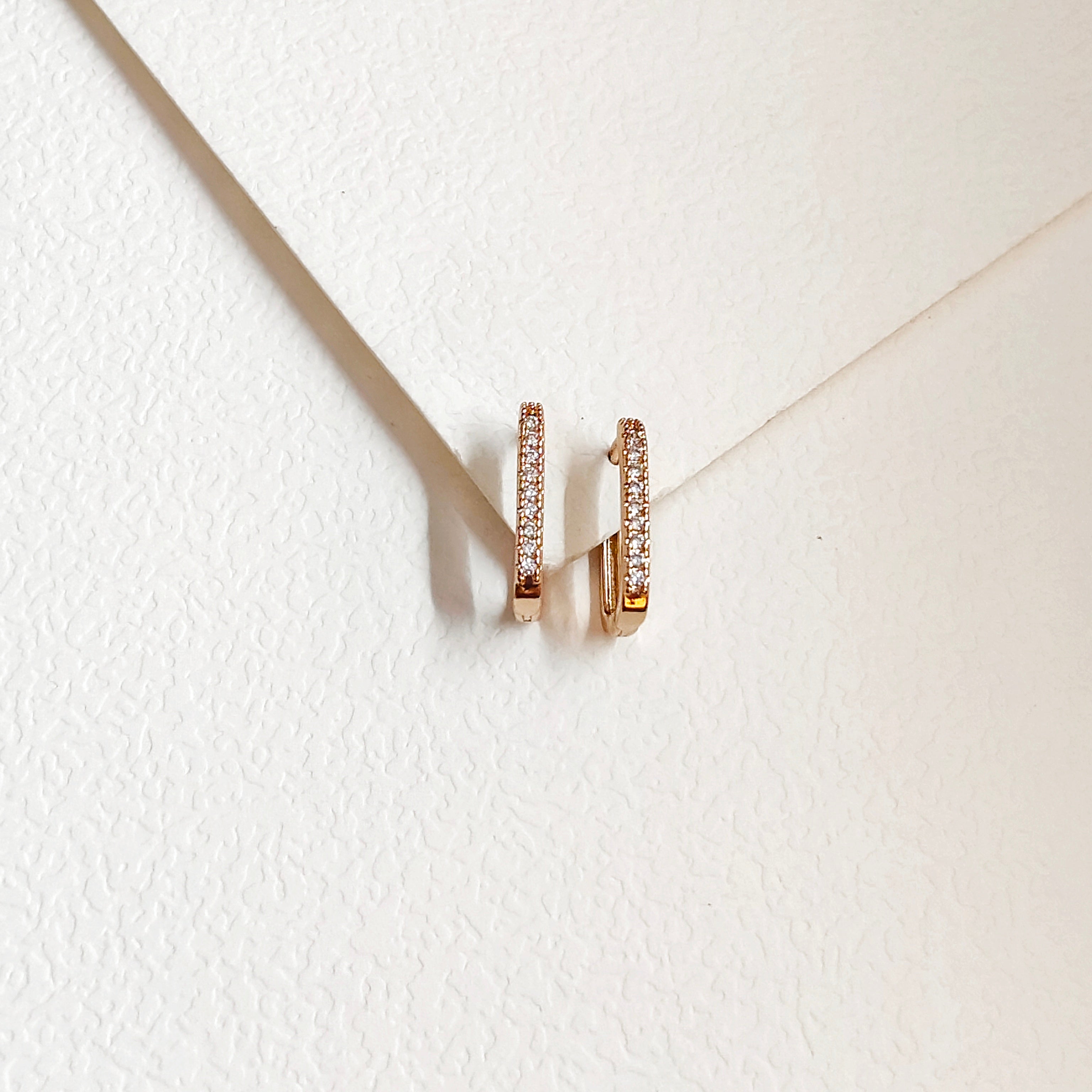 Chic bag bali earring