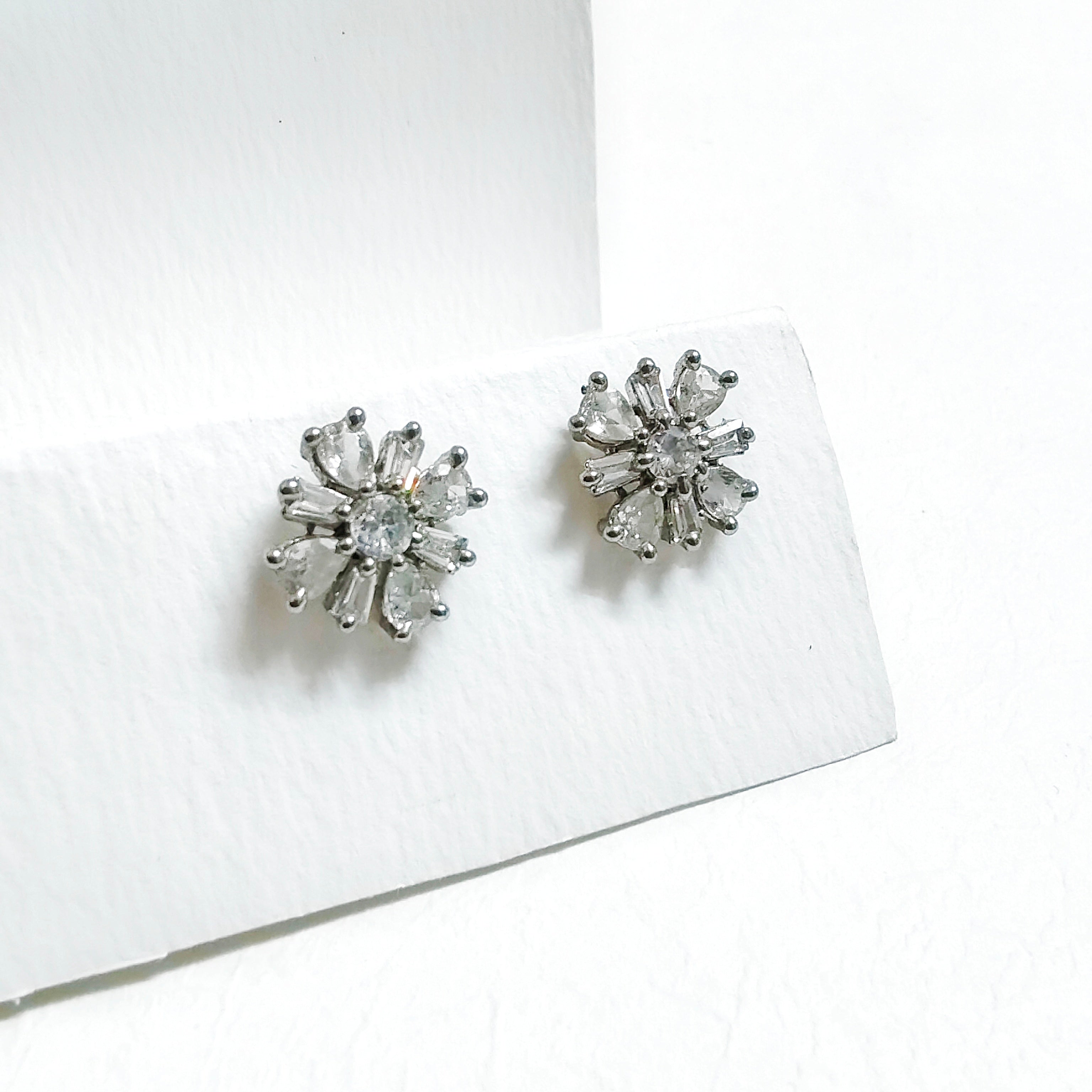 Snowflake silver stud