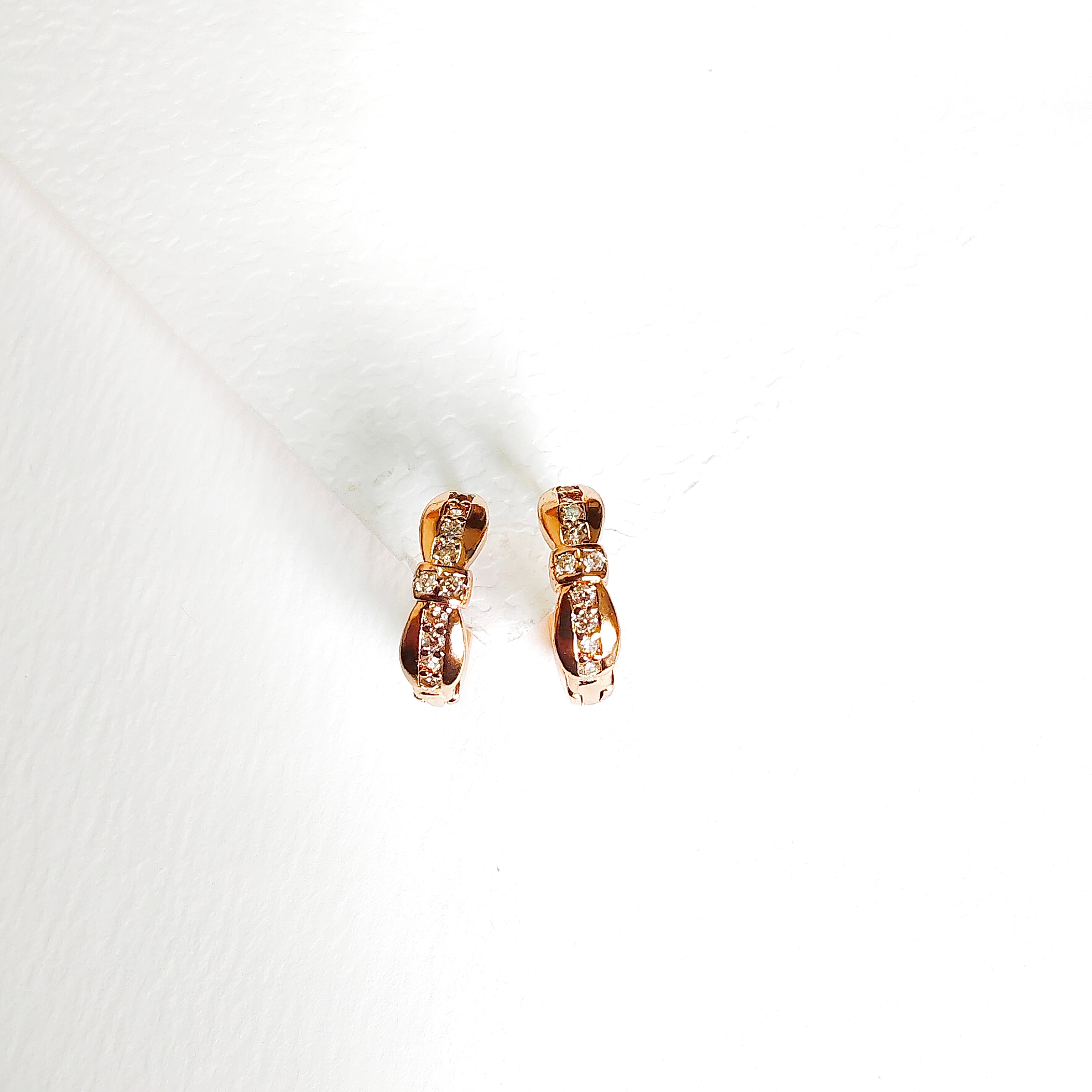 Bow daimond bali earring