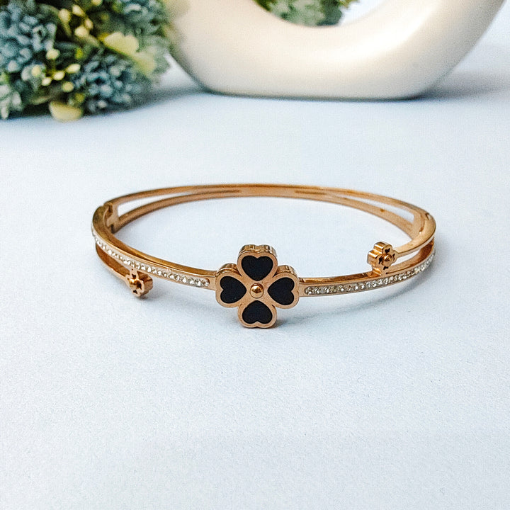 CLOVER CHIC BRACELET