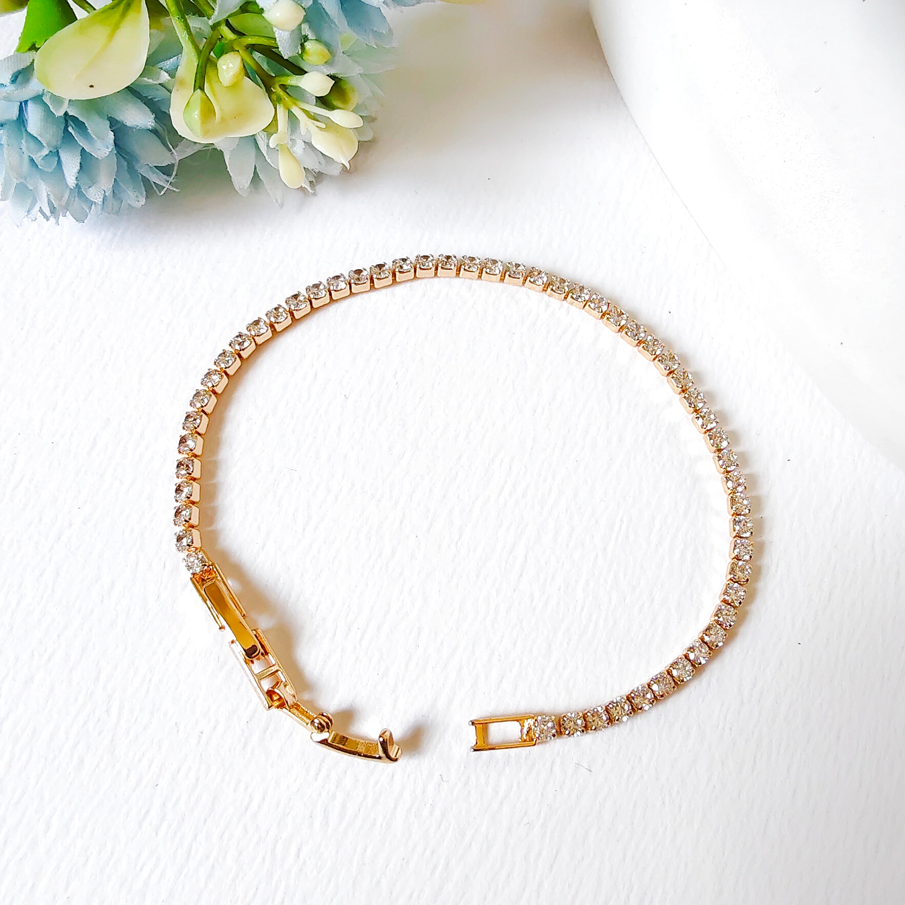 Sparkling diamond bracelet