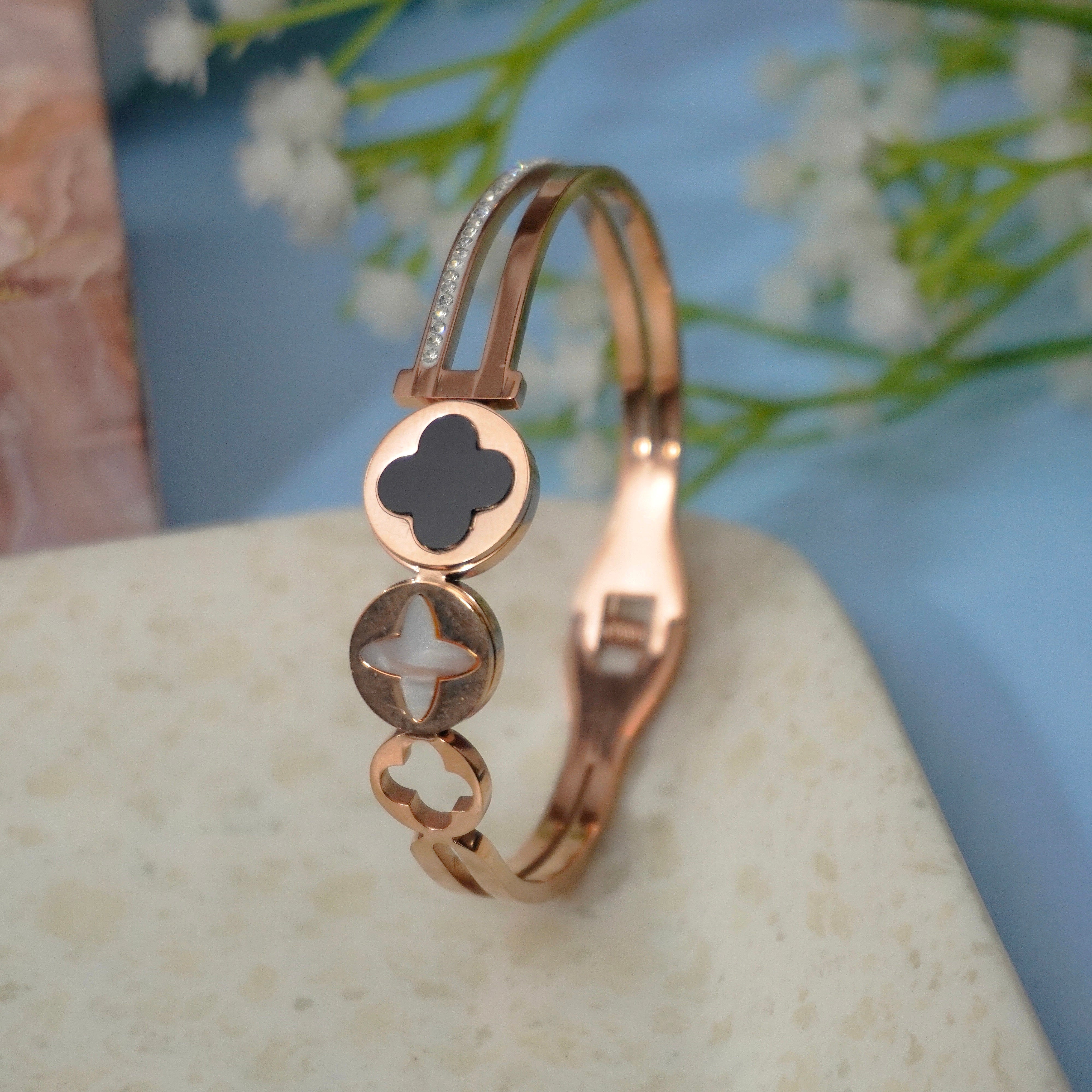Tripple clover bracelet